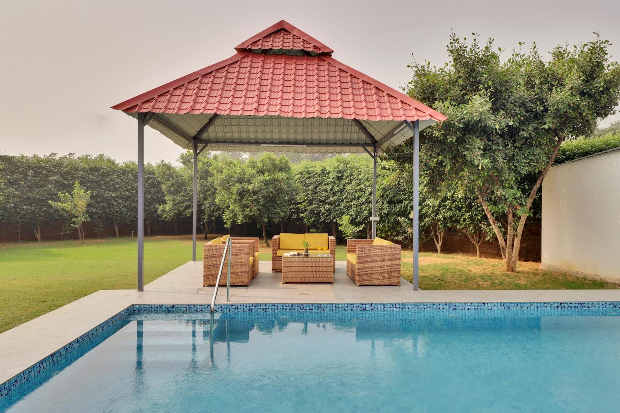 Alaya Stays 4Bhk Farmhouse With Pvt Pool & Garden - Manesar Gurgaon Dış mekan fotoğraf